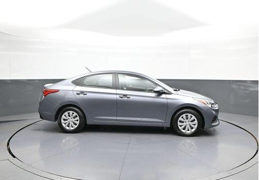 Urban Gray Metallic 2019 Hyundai Accent SE