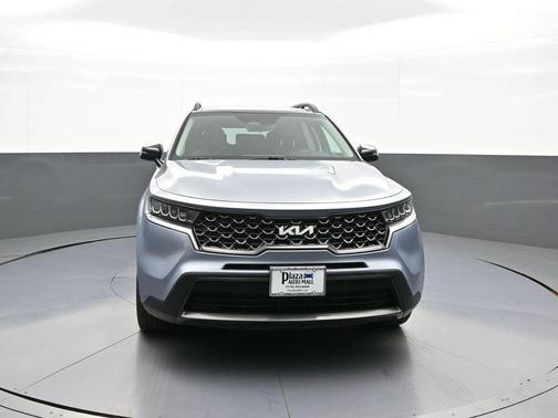 Everlasting Silver 2023 Kia Sorento S