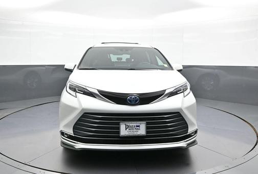 2025 Toyota Sienna Limited