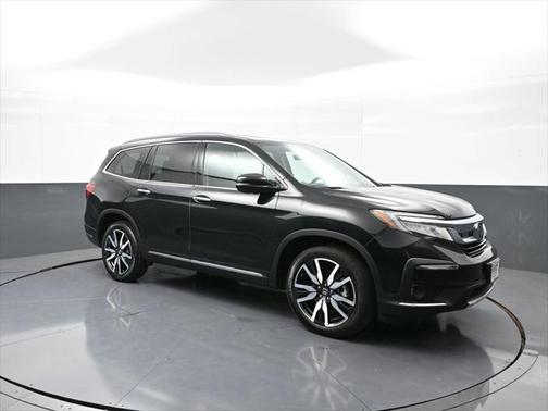2022 Honda Pilot Touring 8-Passenger