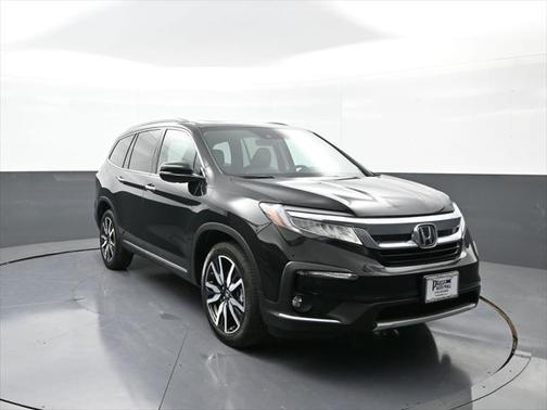 2022 Honda Pilot Touring 8-Passenger