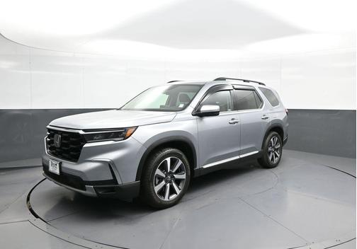 2023 Honda Pilot Touring 8-Passenger