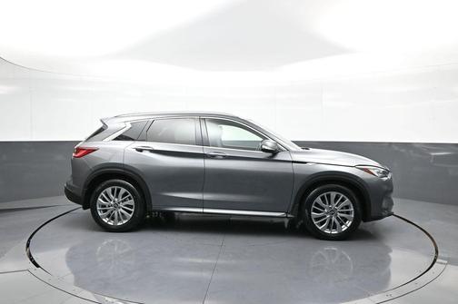 2023 INFINITI QX50 LUXE AWD