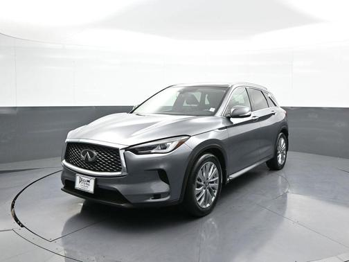 2023 INFINITI QX50 LUXE AWD