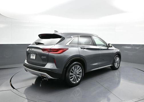 2023 INFINITI QX50 LUXE AWD