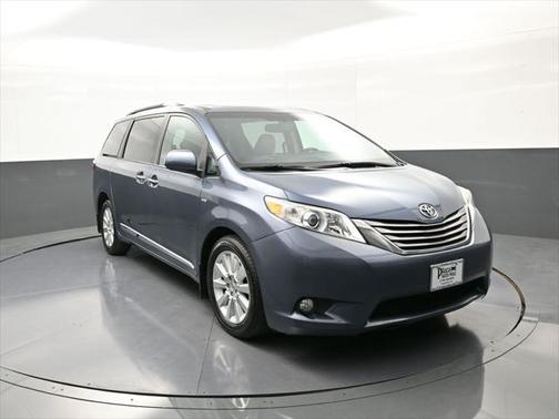 2016 Toyota Sienna SE