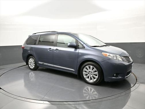 2016 Toyota Sienna SE