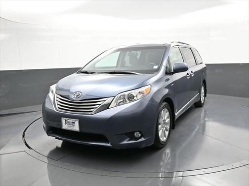 2016 Toyota Sienna SE