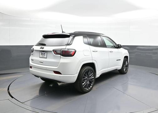 Bright White Clearcoat 2023 Jeep Compass High Altitude