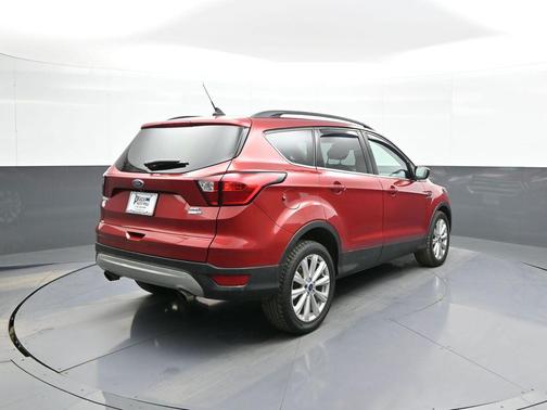 Ruby Red Metallic Tinted Clearcoat 2019 Ford Escape SEL