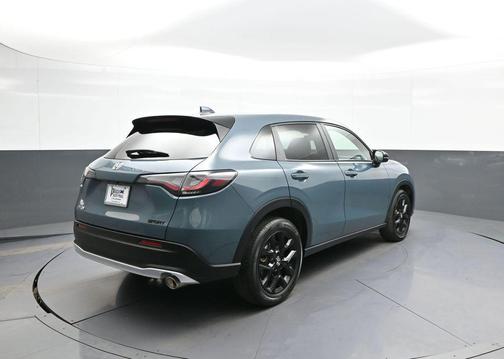 Nordic Forest Pearl 2024 Honda HR-V Sport