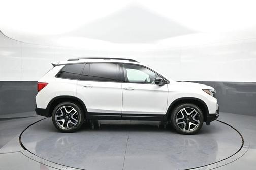 2023 Honda Passport AWD Elite