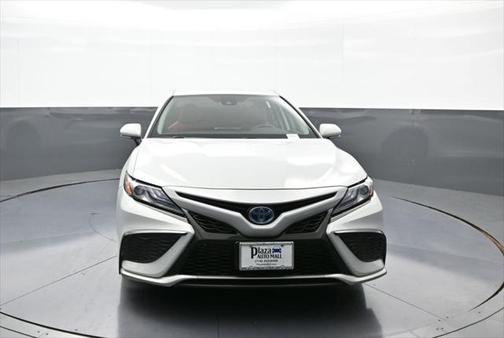 2024 Toyota Camry Hybrid SE