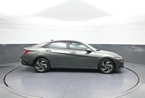 Amazon Gray 2024 Hyundai ELANTRA SEL