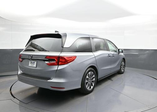 Lunar Silver Metallic 2023 Honda Odyssey EX-L