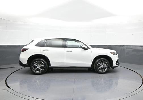 Platinum White Pearl 2023 Honda HR-V EX-L