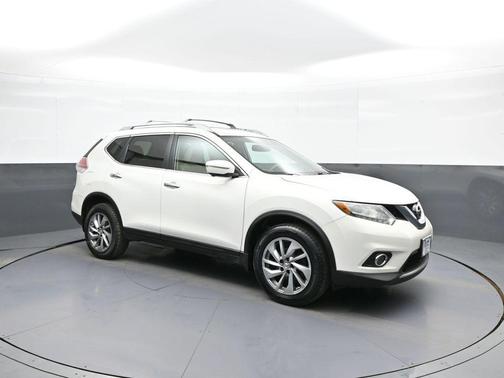 Moonlight White 2014 Nissan Rogue SL