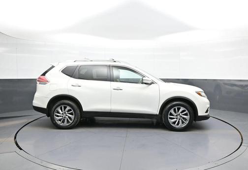 Moonlight White 2014 Nissan Rogue SL