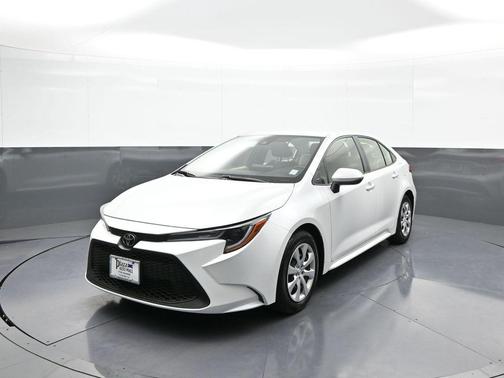 Wind Chill Pearl 2022 Toyota Corolla LE