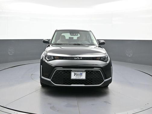 Fusion Black 2025 Kia Soul LX