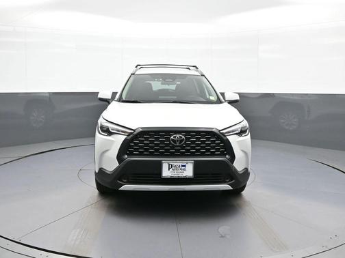 Wind Chill Pearl 2024 Toyota Corolla Cross LE