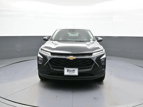 Mosaic Black Metallic 2024 Chevrolet Trax LS