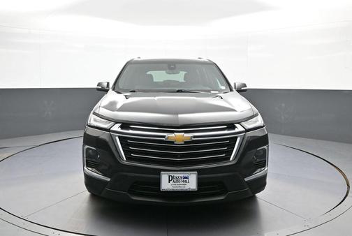 Mosaic Black Metallic 2023 Chevrolet Traverse LT Leather