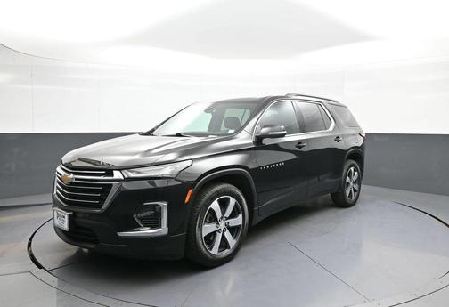Mosaic Black Metallic 2023 Chevrolet Traverse LT Leather