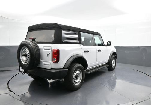 2021 Ford Bronco Base