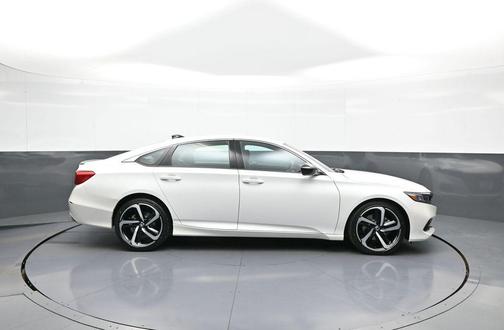Platinum White Pearl 2022 Honda Accord Sport 1.5T