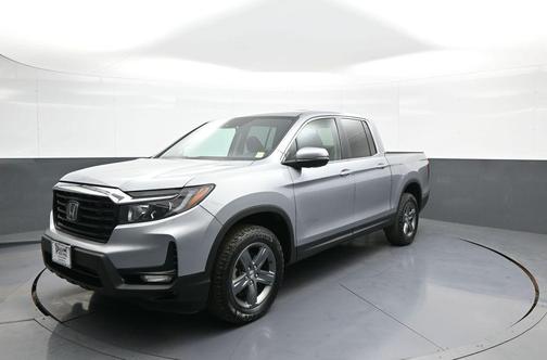 Lunar Silver Metallic 2023 Honda Ridgeline RTL