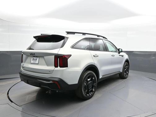 Ivory 2026 Kia Sorento EX