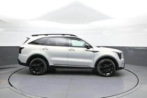 Ivory 2026 Kia Sorento EX