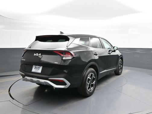 Fusion Black 2023 Kia Sportage LX