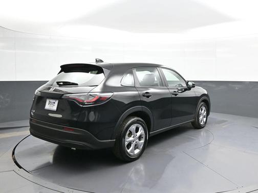 Crystal Black Pearl 2023 Honda HR-V LX