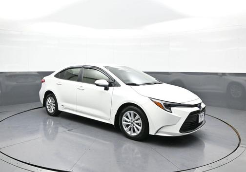 2025 Toyota Corolla Hybrid LE