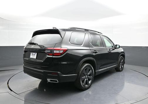 2023 Honda Pilot AWD Sport