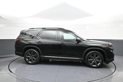 2023 Honda Pilot AWD Sport