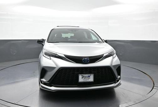 2022 Toyota Sienna XSE 7 Passenger