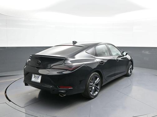 Majestic Black Pearl 2023 Acura Integra A-SPEC