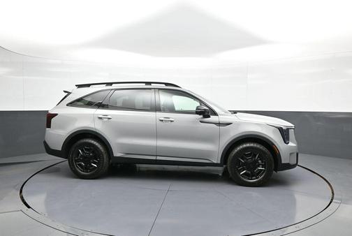 Wolf Gray 2026 Kia Sorento SX