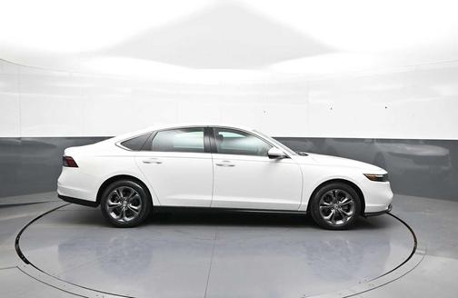 Platinum White Pearl 2023 Honda Accord EX