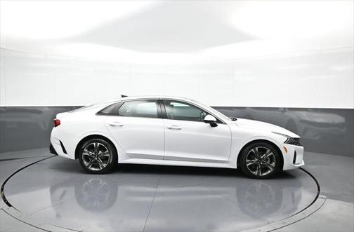 2021 Kia K5 EX