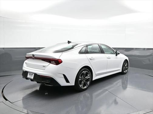 2021 Kia K5 EX