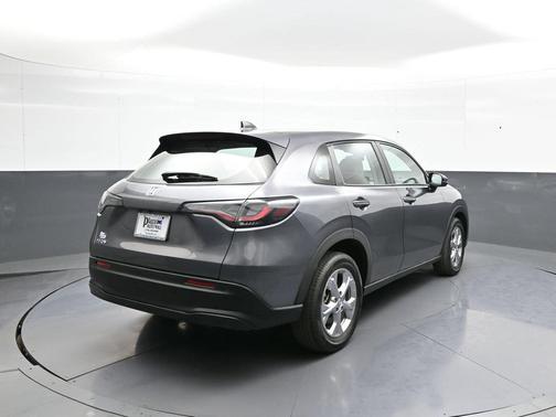 Modern Steel Metallic 2024 Honda HR-V LX