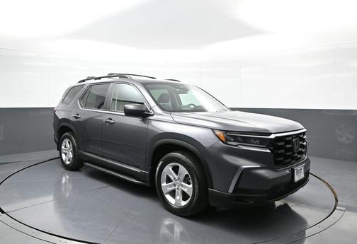 2023 Honda Pilot AWD LX