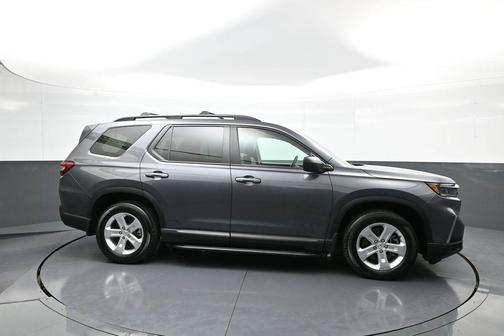 2023 Honda Pilot AWD LX