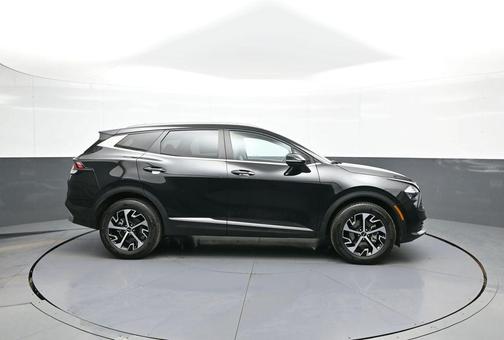 Ebony Black 2023 Kia Sportage EX
