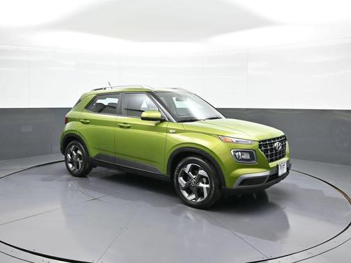 2023 Hyundai VENUE SEL