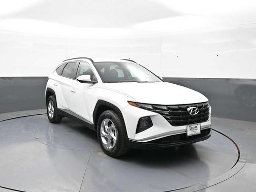 White Pearl 2024 Hyundai TUCSON SEL